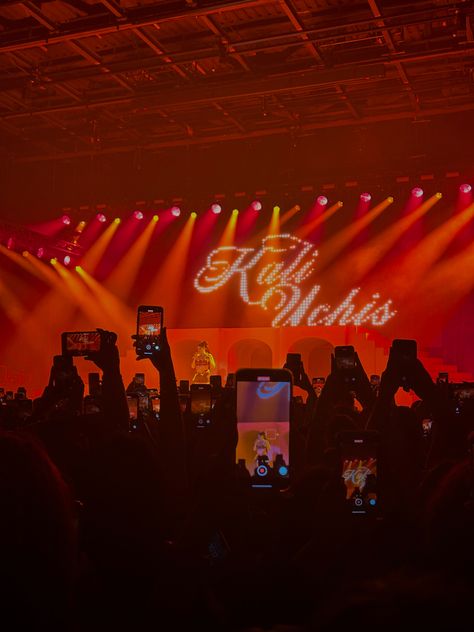 Red Venus Kali Uchis, Kali Uchis Red Aesthetic, Concert Kali Uchis, Kali Uchis Red Moon In Venus Tour, Red Moon In Venus Aesthetic, Red Moon In Venus Kali Uchis Wallpaper, Red Moon In Venus Kali Uchis, Kali Uchis Concert, Kali Uchis Red Moon