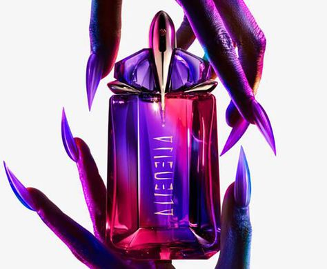 Perfume Bottle Ideas, Editorial Nails, Alien Perfume, Mugler Alien, Thierry Mugler Alien, Jasmine Sambac, Skincare Packaging, Grande Cosmetics, Bottle Ideas