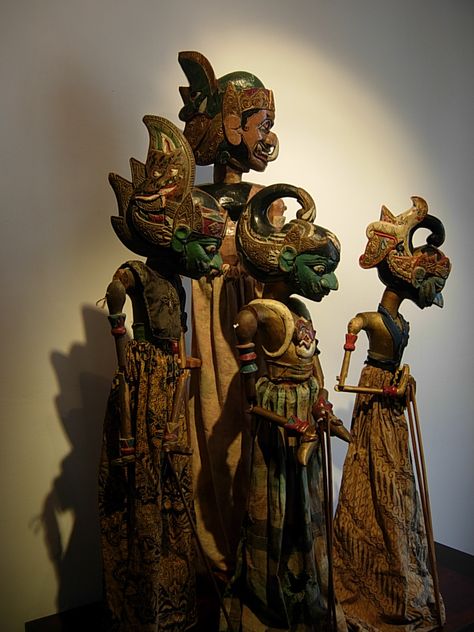 Wayang golek from Indonesia Indonesian Puppets, Shadow Puppetry, Wayang Golek, Puppet Show, Science And Nature, Art Object, Art Exhibition, Asian Art, Puppets