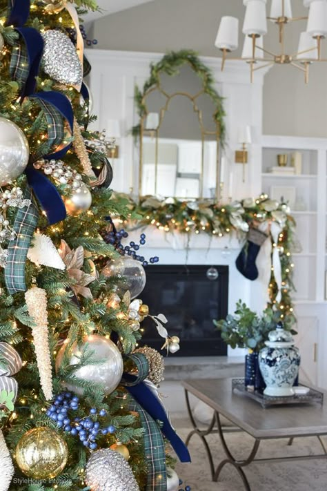 30 Beautiful Houses From the 2019 Holiday Tour of Homes - This is our Bliss Tartan Plaid Christmas, Blue Christmas Decor, Blue Christmas Tree, Gold Christmas Decorations, We're Moving, Christmas Tree Inspiration, White Christmas Decor, Silver Christmas, Christmas Tree Themes