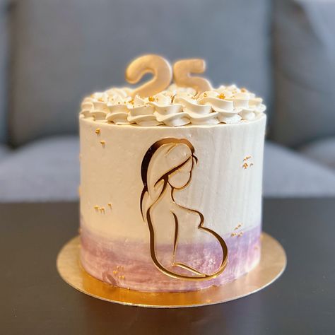 Birthday Cake For Pregnant Woman, Mom To Be Cake Ideas, Pregnant Birthday Cake, Pregnant Cake Design, Pregnant Birthday Ideas, Pregnant Cake Ideas, Pregnancy Cake Ideas, Mom To Be Cake, Pregnancy Cake