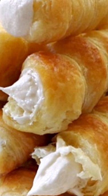 Creme Horns Puff Pastries, Cream Horns Recipe Puff Pastries, Cream Puffs Recipe Best, Cream Horn Filling Recipe, Cream Horn Filling, Creme Horns, Cream Puffs Recipe, Cream Horn Molds, Cream Horn