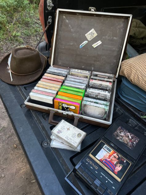 Cassette Display Ideas, Cassette Player Aesthetic, Marlee Core, Cassette Tape Player, Tape Organizer, Physical Media, Ok Computer, Playstation Controller, Retro Gadgets