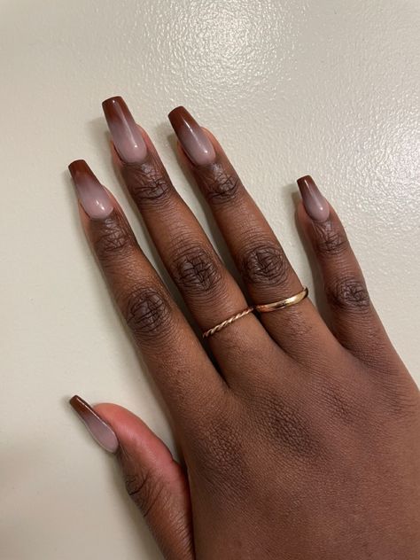 acrylic pink to brown ombré Nail Ideas For Black Women, Nail Color Options, Short Fall Nail Ideas, Dark Skin Nail Color, Short Fall Nail, Ongles Gel French, Elegant Touch Nails, Cute Nail Colors, Fall Nail Ideas