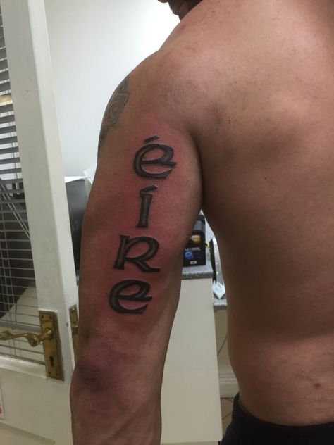 Tattoo eire irish Gaelic Irish Tattoos Men, Irish Pride Tattoo, Ira Tattoo, Irish Flag Tattoo, Gaelic Tattoo, Tattoo Chart, Tatto Sleeve, Ireland Tattoo, Celtic Cross Tattoos