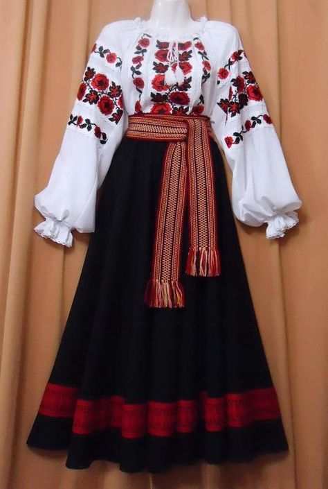 Traditional Mexican Clothing, Russian Traditional Dress, Mexican Traditional Clothing, Slavic Clothing, Ukrainian Vyshyvanka, Russian Clothing, Ukrainian Clothing, Ukrainian Dress, Folk Clothing