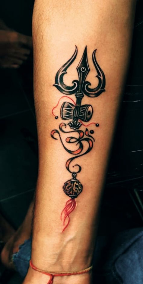 Shiva And Hanuman Tattoo, Thirisulam Tattoo, Siva Tattoo Designs, Small Shiva Tattoo, Tattoos Spiritual, Hindu Tattoos, Band Tattoos For Men, Delicate Tattoos For Women, Trishul Tattoo Designs