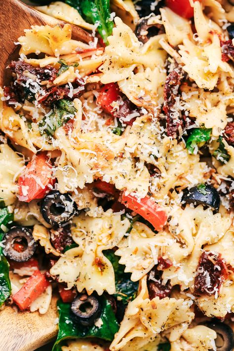 Tuscan Pasta Salad, Bowtie Pasta Salad, Tuscan Pasta, Cold Salads, Pasta Italiana, Super Salads, Salads Pasta, Pasta Carbonara, Yummy Salads