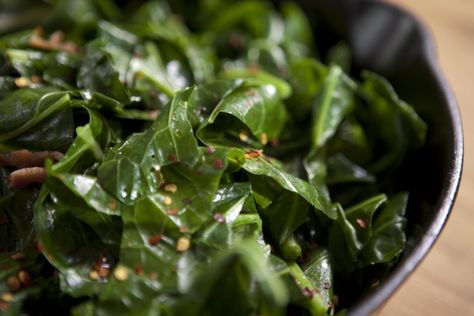 Collard Green Recipes, Savory Fall Recipes, Collard Greens Salad, Apple Breakfast Recipes, Honey Balsamic Dressing, Fresh Scallops, Southern Greens, Collard Greens Recipe, Collard Green