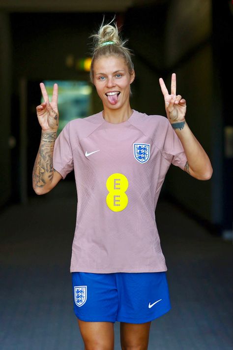 Rachel Daly, England Lionesses, England Ladies Football, Female Soccer, Female Soccer Players, Women’s Soccer, Football Lovers, Football Pictures, Soccer Pictures