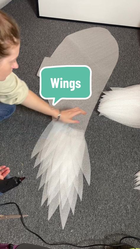 XLDecorations on TikTok How To Make Angel Wings, How To Make Cosplay Wings, Diy Foam Angel Wings, Cosplay Wings Diy, Cosplay Wings Diy Tutorials, Angel Wings Tutorial Cosplay, Dark Angel Wings, Foam Glue, Diy Angel Wings