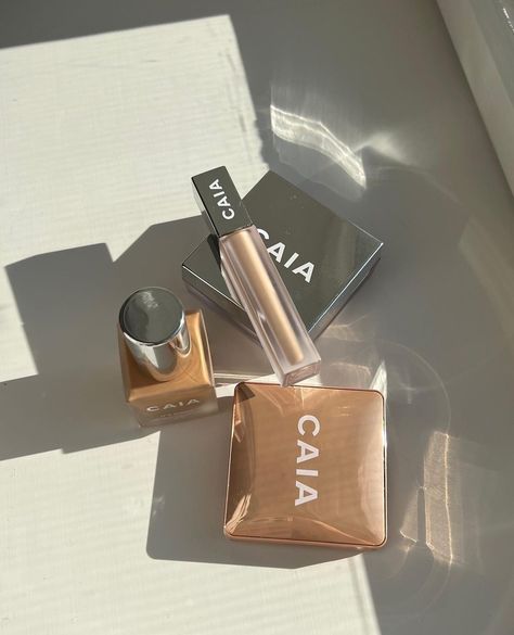 CAIA COSMETICS on Instagram: “Our everyday must-haves for a flawless base!🔥 These four hotties will create that glowy complextion in no time!💥 Pic by cutie…” Lighter Skin, Aesthetic Beauty, Love Makeup, Makeup Cosmetics, Skin Care, Skin, Makeup, Beauty