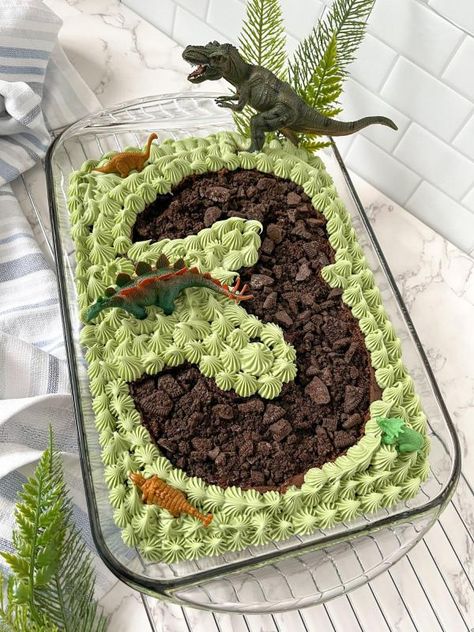 Three-Rex Cake (Easy Dinosaur Birthday Cake Tutorial) Birthday Cake At Home, Dinosaur Party Food, Dino Birthday Cake, Dinosaur Birthday Cake, Birthday Cake Tutorial, Diy Dinosaur, Cake At Home, Dino Cake, Dinosaur Birthday Cakes