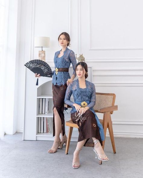 Kebaya Baby Blue, Outfit Kebaya Modern, Kebaya Obi Belt, Model Kebaya Modern Wisuda, Outfit Kebaya, Kebaya Outfit, Model Kebaya Wisuda, Bridesmaid Kebaya, Kebaya Simple