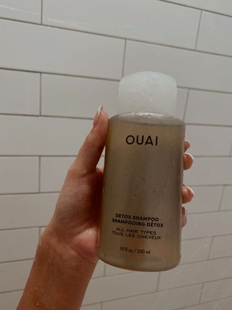 Ouai Clarifying Shampoo, Ouai Detox Shampoo, Ouai Aesthetic, Ouai Hair Products, Ouai Shampoo, Summer Cosmetic, Ouai Hair Oil, Manifestation Aesthetic, Ouai Hair