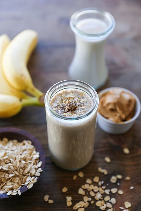 Homemade Protein Shakes, Banana Protein Shake, Banana Shake, Breakfast Vegan, Best Smoothie, Protein Dinner, Protein Smoothie Recipes, Banana Protein, Breakfast Smoothie Recipes