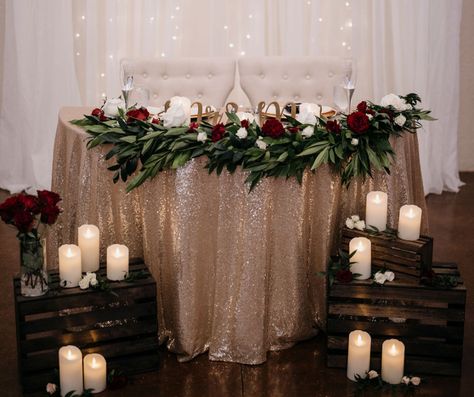 Bride And Groom Table Christmas, Red And White Sweetheart Table, Christmas Sweetheart Table, Winter Sweetheart Table, Christmas Wedding Head Table, Winter Sweetheart Table Wedding, Christmas Sweetheart Table Wedding, Christmas Wedding Sweetheart Table, Winter Wedding Sweetheart Table