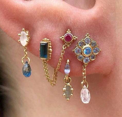 Earring Inspo, Body Jewelry Piercing, Dope Jewelry, Funky Jewelry, Jewelry Lookbook, Stacked Jewelry, Girly Jewelry, Jewelry Inspo, Dream Jewelry