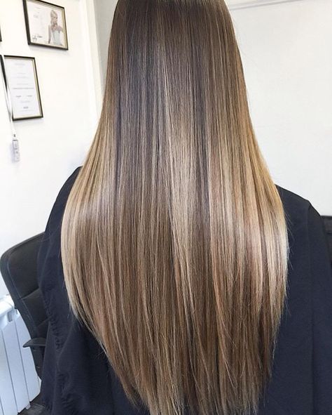 Summer 2020 Hair Color Trends, Brunette Hair With Highlights, Hair Color Light Brown, Brunette Balayage Hair, Honey Blonde Hair, Brown Hair Balayage, Blonde Hair Looks, Brown Blonde Hair, Long Straight Hair