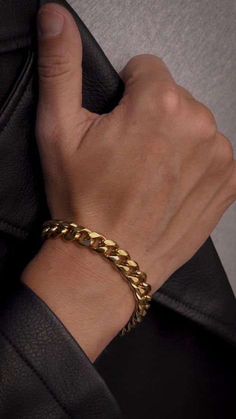 Mens Jewelry Bracelet Gold, Men Gold Accessories, Gold For Men, Bracelets Gold For Men, Men’s Gold Bracelet, Gold Bracelet For Men Design, Bracelet Designs For Men In Gold, Gold Bracelet Designs For Men, Bracelet Gold For Men