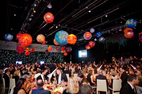 At LG Innovators' Ball, Guests Dine Like Astronauts in Space-Age Setting | BizBash Universe Theme Decoration, Planet Decorations, Futuristic Event, Vbs Space, Destination Signs, Science Party Decorations, Universe Theme, Science Centre, Prom Themes