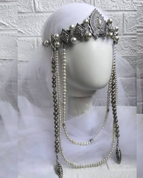 Crystal Head Piece, Arabian Headpiece Jewelry, Diy Head Dress, Fantasy Jewelry Headpieces, Head Jewelry Headpieces, Ancient Crown, Medieval Headpiece, Slavic Jewelry, Chain Headdress