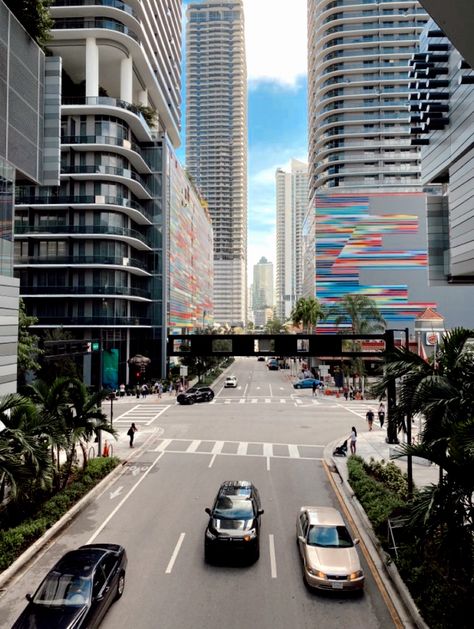 Brickell City Centre, Brickell Miami, Usa Miami, Miami City, Miami Life, Downtown Miami, Futuristic City, Best Places To Live, City Photography