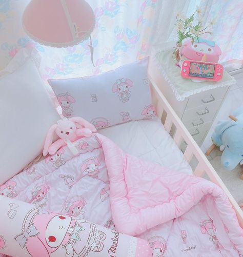 Soft Kidcore, Kawaii Bedroom, Pet Spaces, Tiny Space, Space Room, Cute Room Ideas, Kawaii Room, Baby Time, Pink Room