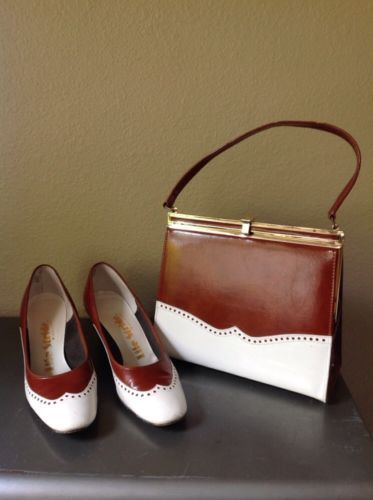 60'S Vintage, Matching Wing Tip Shoe & Purse Set, By Life Stride, Sz 8 1/2 1950s Handbags, Vintage Purses 1950s, 1950s Bags Handbags, 60s Handbags, 1960s Handbags, 1960s Accessories, 60s Purse, 1960s Shoes, Spectator Shoes