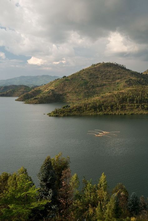 African Mountains, Lake Kivu, Rwanda Travel, Traveling Board, African Nature, Rwanda Africa, African Travel, Africa Destinations, Volcano National Park