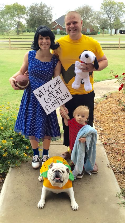 Snoopy Halloween Costume, Peanuts Halloween Costume, Snoopy Costume, Charlie Brown Costume, 90s Halloween Costumes, Pumpkin Halloween Costume, Charlie Brown Halloween, Peanuts Halloween, Snoopy Halloween