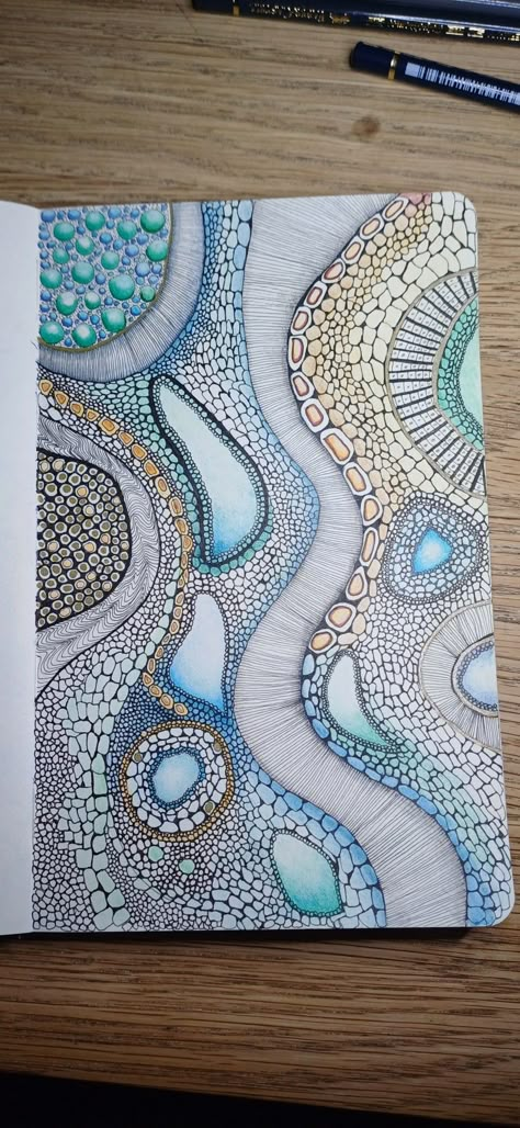 Mandala Zentangle Art, Abstract Pen Art, Coral Painting, Neurographic Art, Ink Doodles, Zen Doodle Patterns, Zen Doodles, Zentangle Artwork, Zen Doodle Art