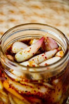 Pickled Ramps, Foraging Recipes, Pickled Garlic, Foraged Food, Pickled Veggies, Pickled Onions, Wild Food, Pickling Recipes, Spring Recipes