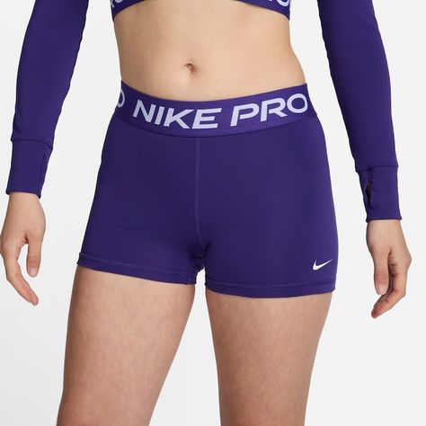 Nike Pros Aesthetic, Shorts Nike Pro, Trail Shoes Women, Nike Pro Shorts, Running Belt, Shorts Nike, Injury Prevention, Country Outfits, Nike Pros