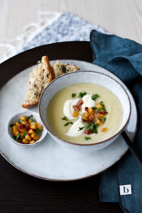 Celeriac, Spiced Apple & Pancetta Soup - Nordic Kitchen stories Pancetta Soup, Crispy Pancetta, Vegetarian Substitutes, Nordic Recipe, Work Recipes, Nordic Kitchen, Dairy Free Yogurt, Seared Salmon, How To Roast Hazelnuts