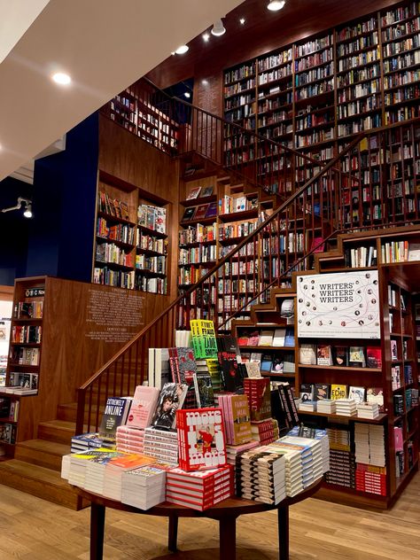 Nyc Bookstore Aesthetic, Stores Aesthetic, Dream Bookstore, Aesthetic Bookstore, Bookstore Owner, Cafe Library, Bookstore Ideas, Scotland Aesthetic, Aesthetic Pin