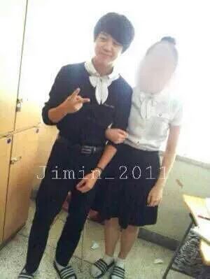 Alrihgt everybody, Jimin must have been 15 or 16 here. Wonder if this was his girlfriend ;) Jimin Predebut, Army Baby, Bts Predebut, V Bts Wallpaper, Bts Fans, April Fools, Park Jimin Bts, Jimin Jungkook, Jung Kook