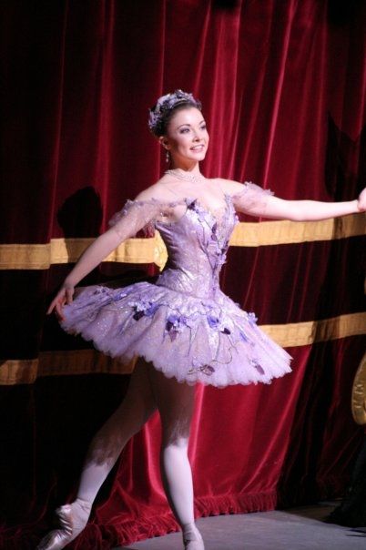 Claire Calvert as the Lilac Fairy in 'Sleeping Beauty' Lilac Fairy Costume, Lilac Fairy Ballet, Claire Calvert, Nutcracker Story, Princess Shot, Lilac Fairy, Sleeping Beauty Ballet, Satin Slippers, Ballet Tutus