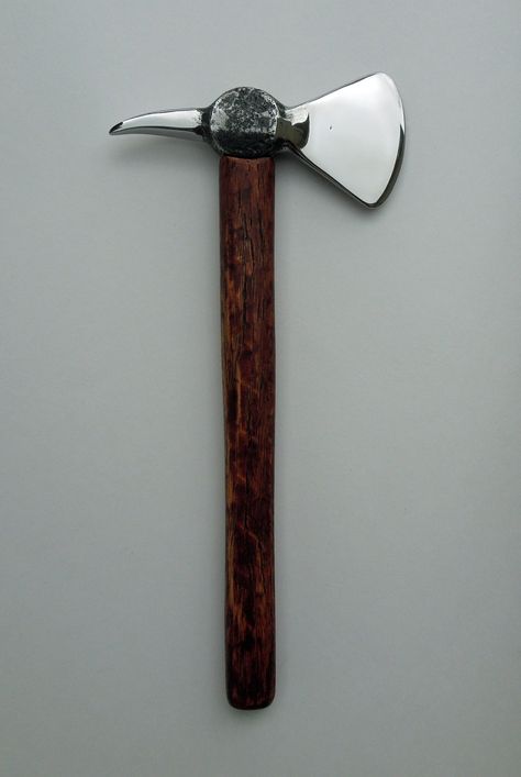 Small Tomahawk made from ball peen hammer and polished Antique Knife, Blacksmith Ideas, Black Smith, Black Smithing, Tactical Swords, Disco Fashion, Thomas Shelby, Metal Works, Axes