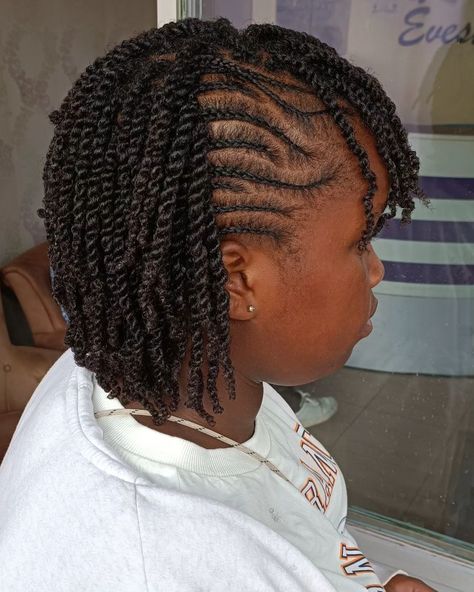 Short Flat Twists and Bangs Flat Twist Two Strand Twist Hairstyles, Natural Hair Two Strand Twist, 2 Strand Twist Styles Natural, Natural Twist Hairstyles, Twist Hairstyles For Natural Hair, Short Twists Natural Hair, Two Strand Twist Natural Hair, 2 Strand Twist, Two Strand Twist Hairstyles