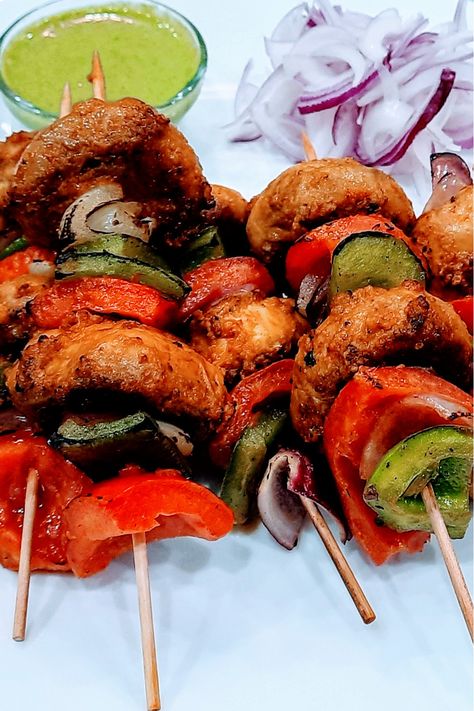 Tandoori mushroom is a quick starter recipe. Cooked with less oil and delicious veg tandoori recipe. Mushroom malai tikka quick and easy party snacks. Mushroom tikka made on tawa. Tandoori Mushroom, Mushroom Starter, Mushroom Starters, Mushroom Tikka, Easy Party Snacks, Malai Tikka, Tandoori Recipes, Recipe Mushroom, Veg Recipe