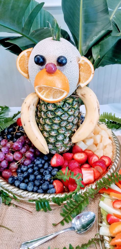 1st Jungle Birthday Party, Monkey Veggie Tray, Jungle Party Food Ideas Safari Theme, Jungle Theme Fruit Tray, Safari Theme Birthday Food, Zoo Party Food Ideas, Jungle Theme Fruit Platter, Jungle Theme Grazing Table, Jungle Themed Appetizers