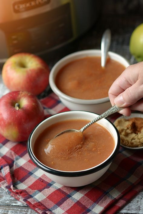 Cinnamon & Brown Sugar Slow Cooker Applesauce - Simple Seasonal Canned Applesauce, Slow Cooker Applesauce, Cinnamon Applesauce, Leftover Apples, Apple Sauce Recipes, Cinnamon Brown, Jam And Jelly, Fresh Apples, Latest Recipe