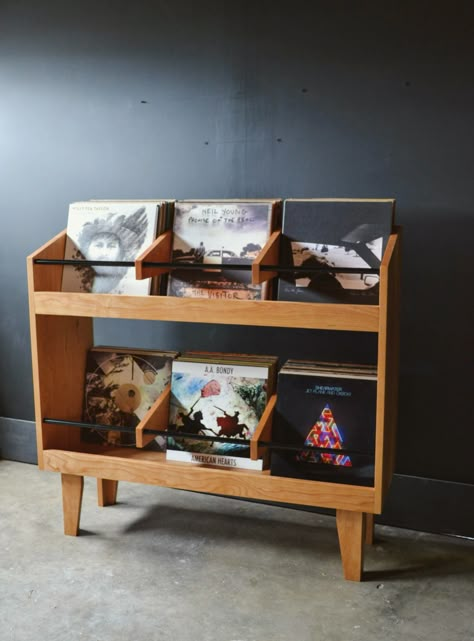 Record Storage Shelf, Creative Vinyl Record Storage, Record Album Storage Ideas, Diy Lp Storage, Record Furniture, Vinyl Album Storage, Vinyl Records Storage, Lp Storage Ideas, Album Storage Ideas Vinyl