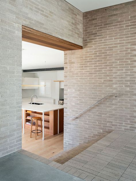 (RFP) Henley Clay House by Benn and Penna Architects | Project Feature | Sydney’s Lower North Shore, NSW, AU | 01.10.2020 Henley Homes, Brick Extension, Home Extension, Brick Floor, Brick Cottage, Grey Brick, Clay Houses, Brick Home, Brick Flooring