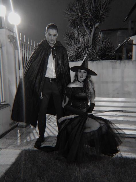 Underworld Costume Couple, Wizard And Witch Costume, Witch Costumes For Men, Witch Costumes Couples, Witchy Couple Costumes, Vampires Couple Costume, Witch And Vampire Couple Costume, Wizard And Witch Couple Costume, Witches Couple Costume