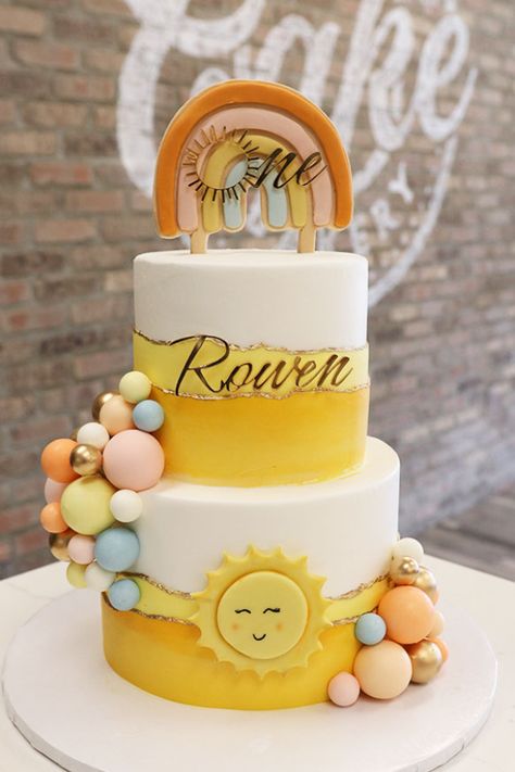 Here Comes The Sun Baby Shower Cake, Sun Cake, Pregnancy Ideas, Sunshine Baby Showers, Baby Activity, Cake Inspo, Baptism Cake, 1st Birthday Cake, Cakes For Boys