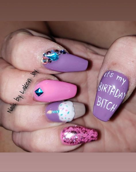 30 Birthday Nails, 30th Birthday Nails, Birthday Cake Nails, Crazy Birthday, Birthday Nail Art, Birthday Nail Designs, Pisces Birthday, Gelish Nails, Art Birthday