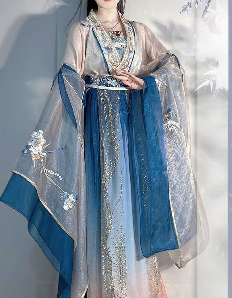 Chinese Princess Dress, Chinese Fancy Dress, Traditional Asian Dress, Ancient Dress, Fancy Fits, Chinese Style Dress, Hanfu Dress, Concept Clothing, Fantasy Gowns