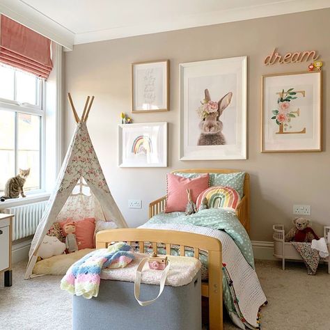 Fairy Themed Bedroom, Girls Bedroom Themes, Small Kids Bedroom, Cozy Small Bedrooms, International Children's Day, House Bedroom Ideas, Childrens Rooms, Bunny Room, Kids Shared Bedroom